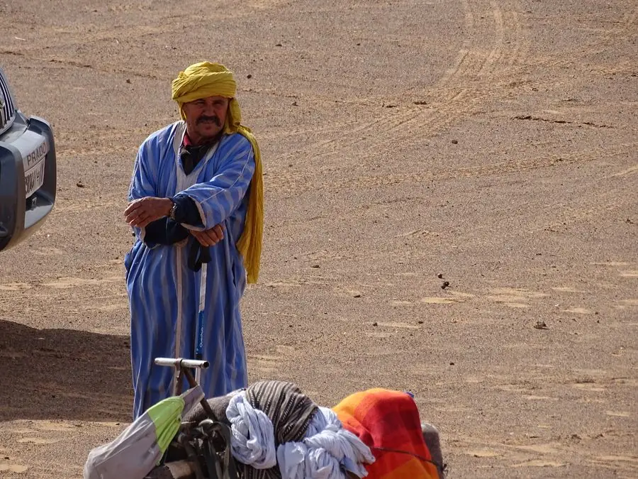 Khamlia musica Gnawa a Merzouga – Un uomo del deserto