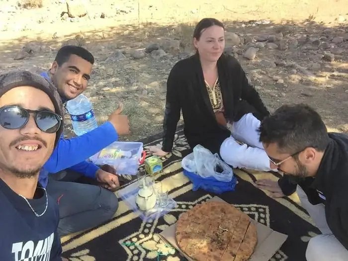Esperienze cultura locale: Pranzo con una famiglia nomade